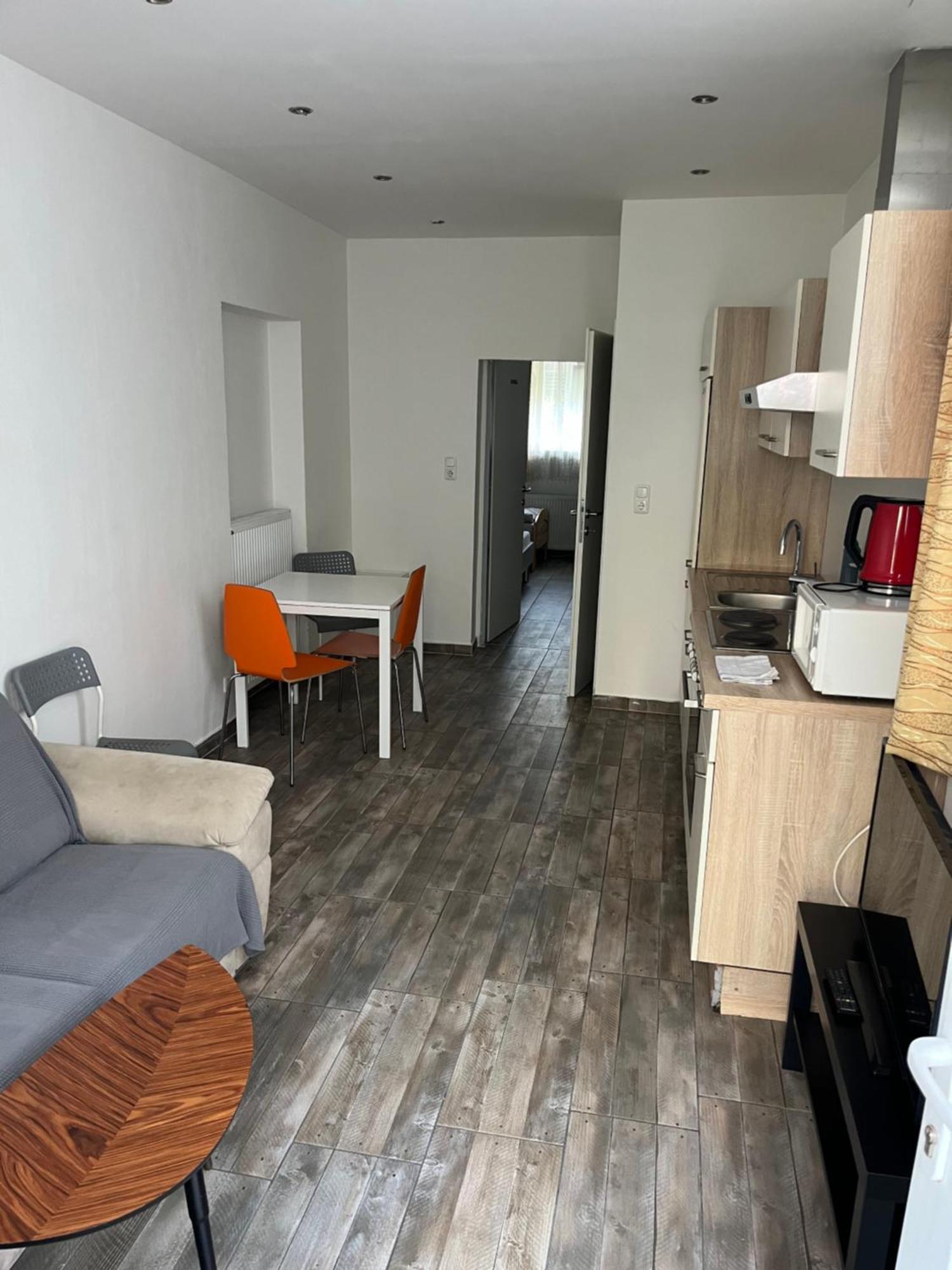 Apartment Zirkusstrasse ลีโอเบน ภายนอก รูปภาพ