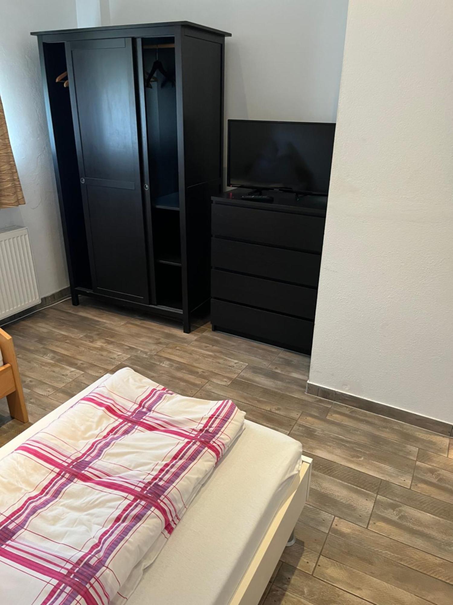Apartment Zirkusstrasse ลีโอเบน ภายนอก รูปภาพ