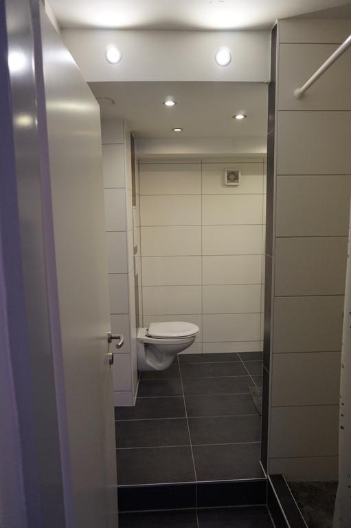 Apartment Zirkusstrasse ลีโอเบน ภายนอก รูปภาพ
