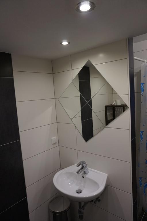 Apartment Zirkusstrasse ลีโอเบน ภายนอก รูปภาพ